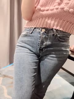人气小仙女来访，极品美乳鲍鱼菊花，白皙滑腻皮肤
