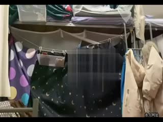 医院护士宿舍，强行推到小护士宿舍偷情