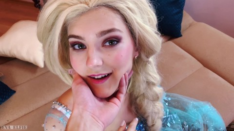 Eva Elfie 艾莎女王被操纵的像骚扰，冰雪奇缘2