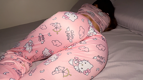 dioandkylie 我保证我不会告诉任何人，小继女... 保持冷静就行了...