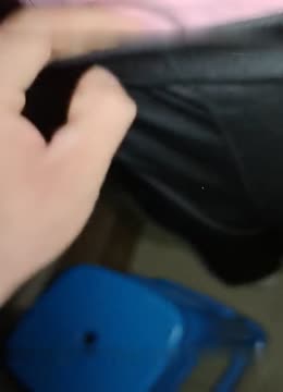 勾引刚满十八岁的侄女