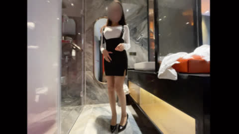 [原创] 太能搞了吧！“别射啊 被发现就遭了” 新来的办公室小少妇真是够骚的