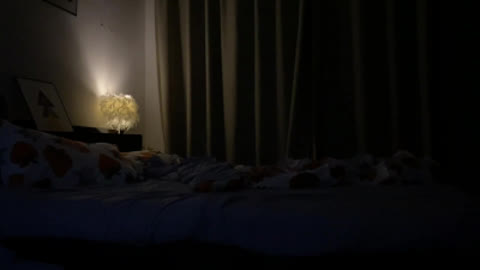 真实带00后超级嫩的妹子回家 然后推倒