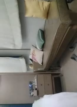 老哥探花约了个颜值不错妹子直播啪啪口交插嘴上位骑乘大力猛操很是诱惑喜欢不要错过