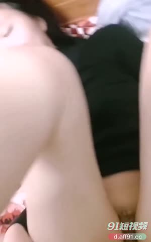 漂亮的馒头逼少妇总是让老公秒射，加上叫床又风骚，“射里边了老公？”，嗯，以后不搞逼了，好快呀！