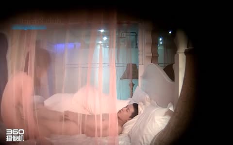 360水滴監控褕拍清秀大奶美妞被射完發現套套破了小姑娘擔心的不得了