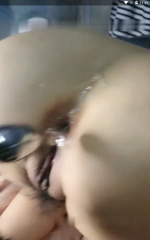 小少婦出租屋約包皮有點長炮友直播各種口交爆菊無套啪啪表情淫蕩