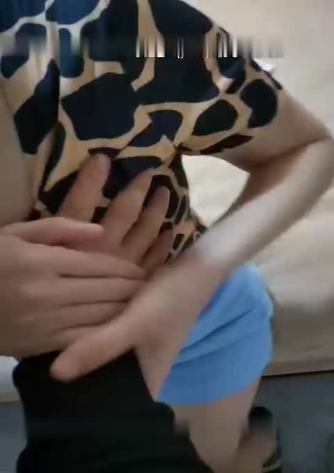 勾搭美容产品推销员
