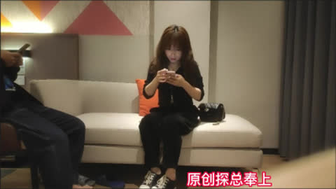 约操一个小嫂子 上