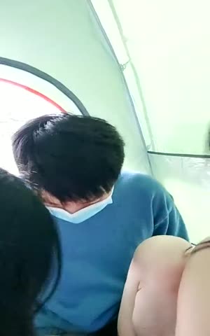 快樂悅悅戶外搭兩個帳篷一起快活上位騎乘風騷迷人