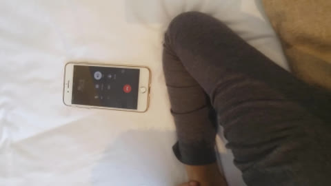 [原创] 边接男友电话边被操！主动张开嘴让我射进去 结尾特写