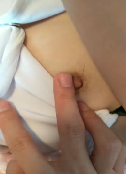 极品名器美鲍小萝莉的疯狂一夏边打LOL游戏边露下面美鲍给你看极品保护无毛萝莉玩极品名器肉肉的嫩鲍