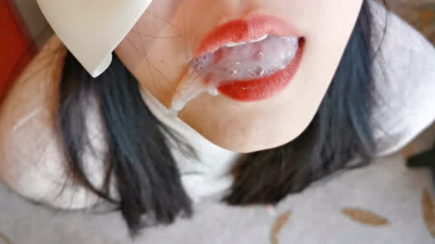 [原创] 伴娘吞精来啦！满满一嘴精子 “好喜欢喝哥哥的精子”