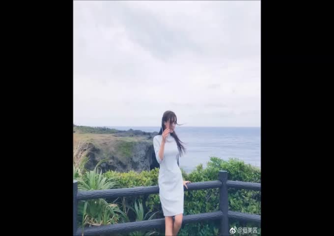 高顔值喜歡玩野外露出自拍女神級美女草莓穆斯視圖版露出界鼻祖原版3P野戰露出私拍248P高清1080P完整版