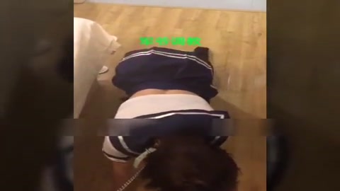 现实调教烟台母狗K9爬行训练