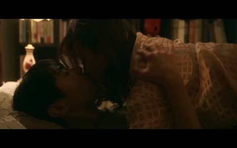 优雅的年轻妈妈把小鲜肉迷得神魂颠倒受不了成天鸡巴硬作品《年轻的妈妈3高清字幕版》激情佳作虚了啊