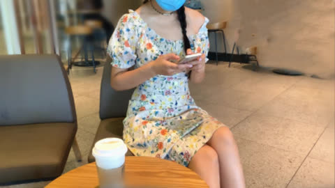 [原创] 当众露出！震动的高潮了 对面小哥哥看到了
