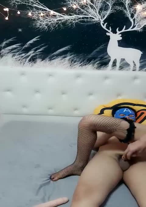 淫荡三姐妹，激情群P劲爆刺激浪叫声不绝于耳