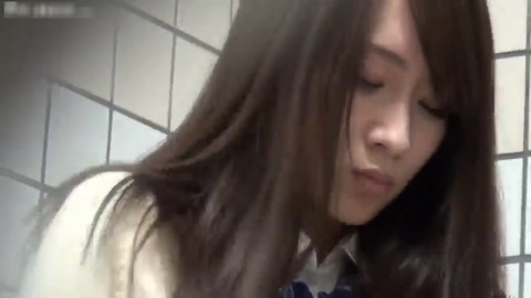 极品漂亮气质大美女公共厕所自慰到高潮