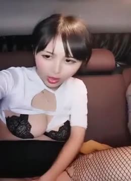 巨乳系蚊香社的退役女优上海妹子《朴妮唛》剧情车里和建筑工外卖小哥啪啪还真有看AV的感觉