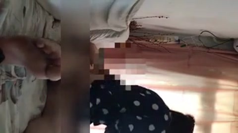 上海少妇老公出去吃饭偷偷到她家再干她