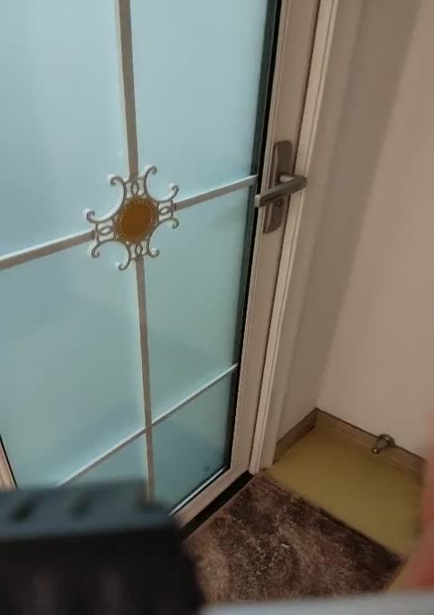 性饥渴小伙套路少妇打一炮