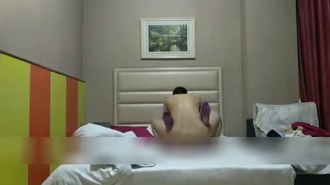 紫色丝袜少妇