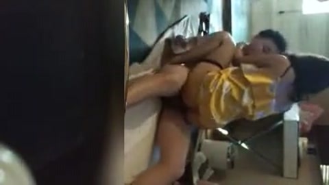 黑丝女友外地内射