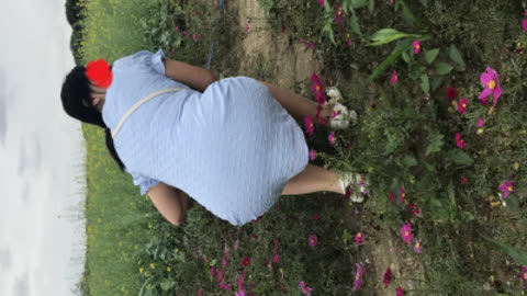[原创] 又来操超级浪的大屁股美容店老板娘 骚不骚看对话