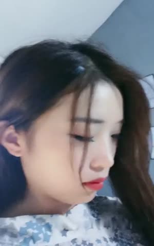 顔值不錯苗條身材妹子自慰秀近距離特寫跳蛋塞逼逼浴室洗澡非常誘人