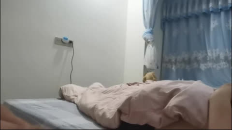 [原创] 性感白衣黑短裙43岁熟妇 玩弄双洞 惨叫［ID 验］