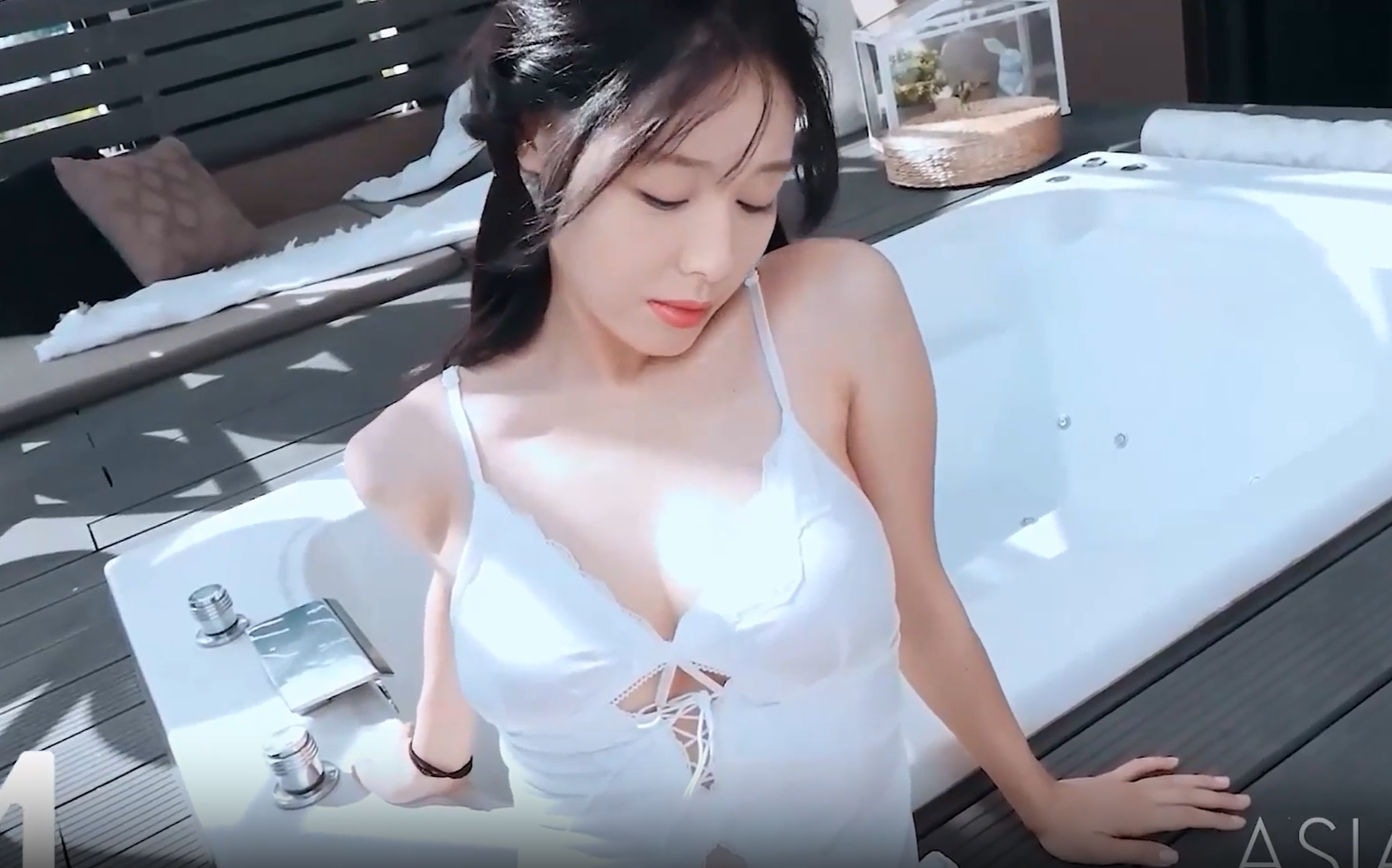 佟丽娅-国产女优传说复活了,阔别已久的性爱拍摄
