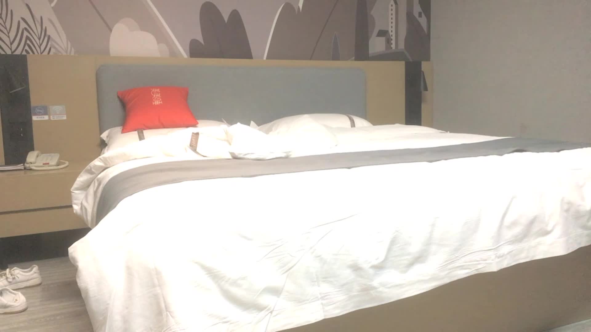 【古月探花】泡良达人，离婚没多久，28岁小少妇，超清设备