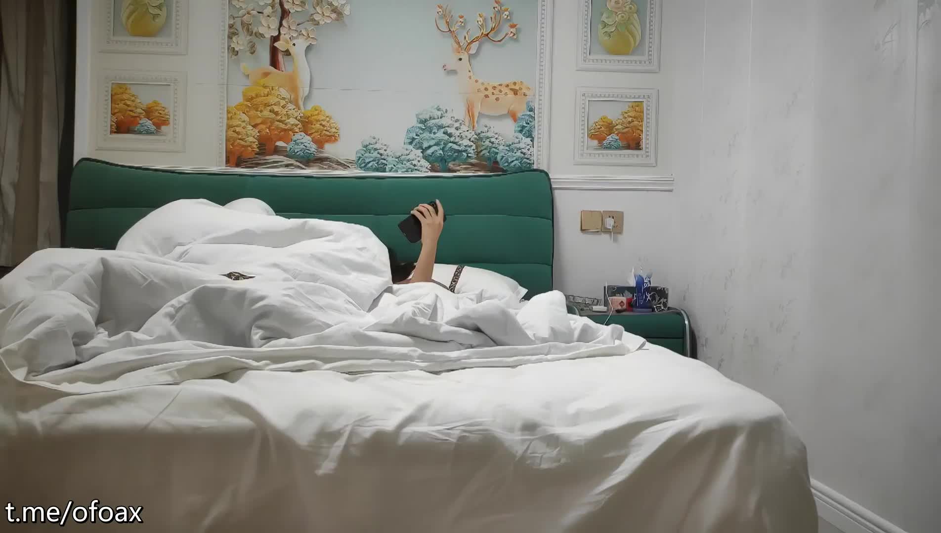 【胡八一探花】休息后无套第二炮，极品良家小少妇，风情万种，胴体诱人