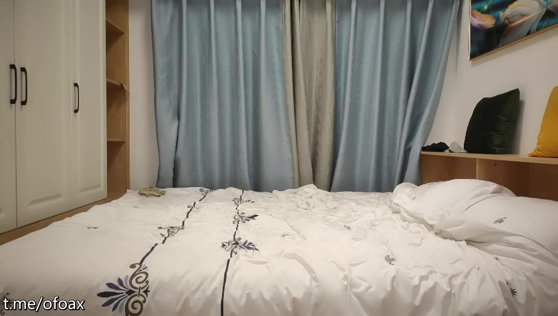 酒店约炮身材丰满的女同事各种姿势猛插她的大肥B完美露脸