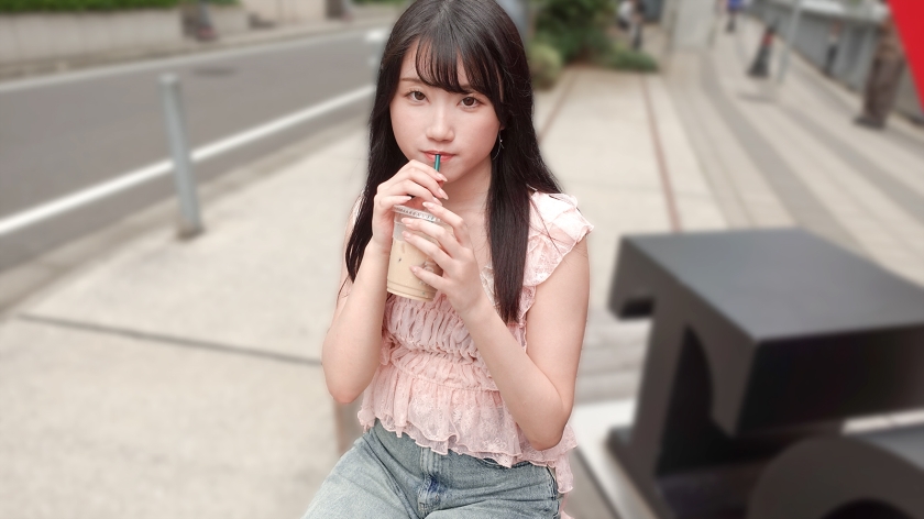 SIRO-5583 认真的女生！这位害羞又变态的音乐学院女学生，难道乳头是她的弱点？！她表面上对性不感兴趣，但一旦开始，就贪婪地享受着快感！她会自己扭动臀部，多次达到高潮！即使快感让她神志不清，也无法停止扭动臀部！这位认真的音乐学院女学生真是太性感了！！！【初次拍摄】线上应聘AV → AV试拍 2494