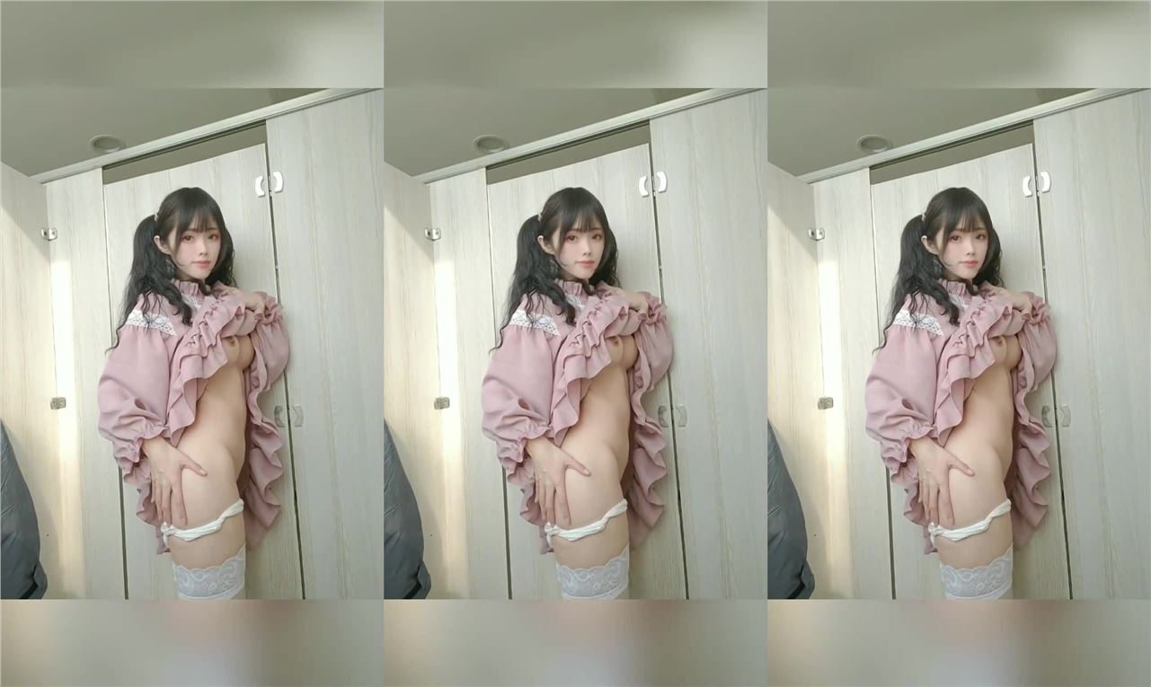【抖音COS神颜网红们合集！稀缺资源】都是在抖音有几万粉丝的网红，加V的福利视频，这颜值很难不撸一发