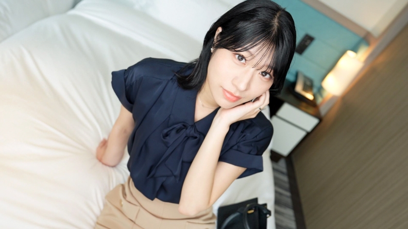 SIRO-5612 吹奏单簧管的女孩在口交时优雅的手部动作令人叹为观止！这位热爱性爱的女孩沉迷于自慰深喉，她恳求道：“请放进去！”，然后用与单簧管音色截然相反的粗俗嗓音呻吟！【首次拍摄】AV申请在线→AV体验拍摄2491